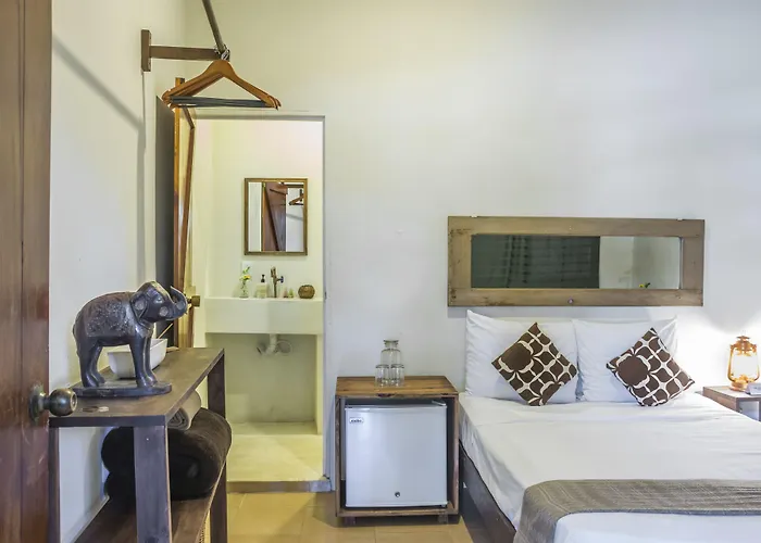 Secret Garden Hotel 3*