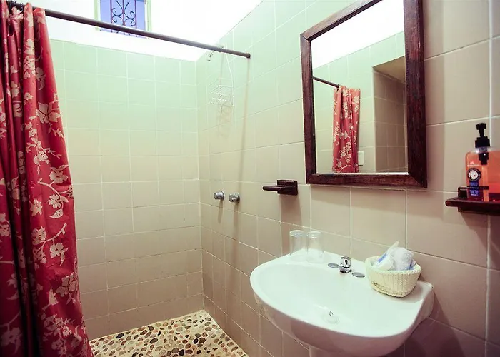 Secret Garden Hotel 3*
